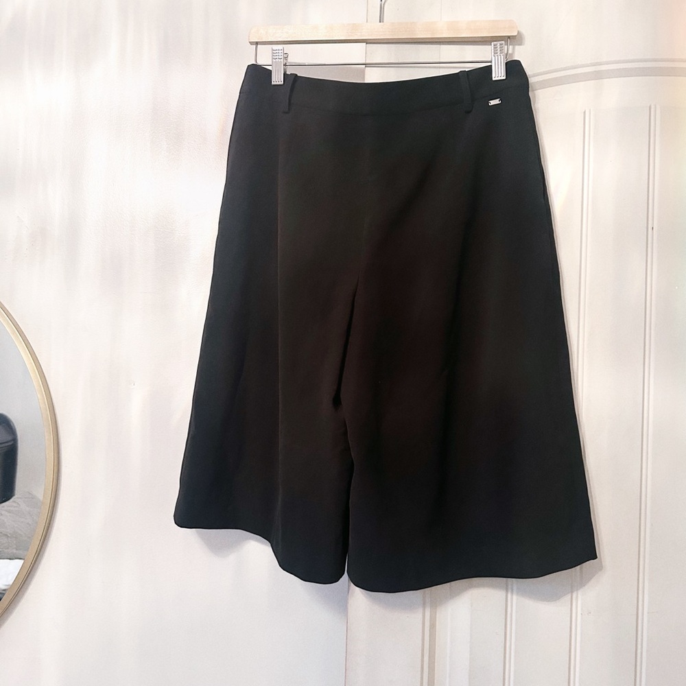 Tommy Hilfiger Black Women's Bermudas